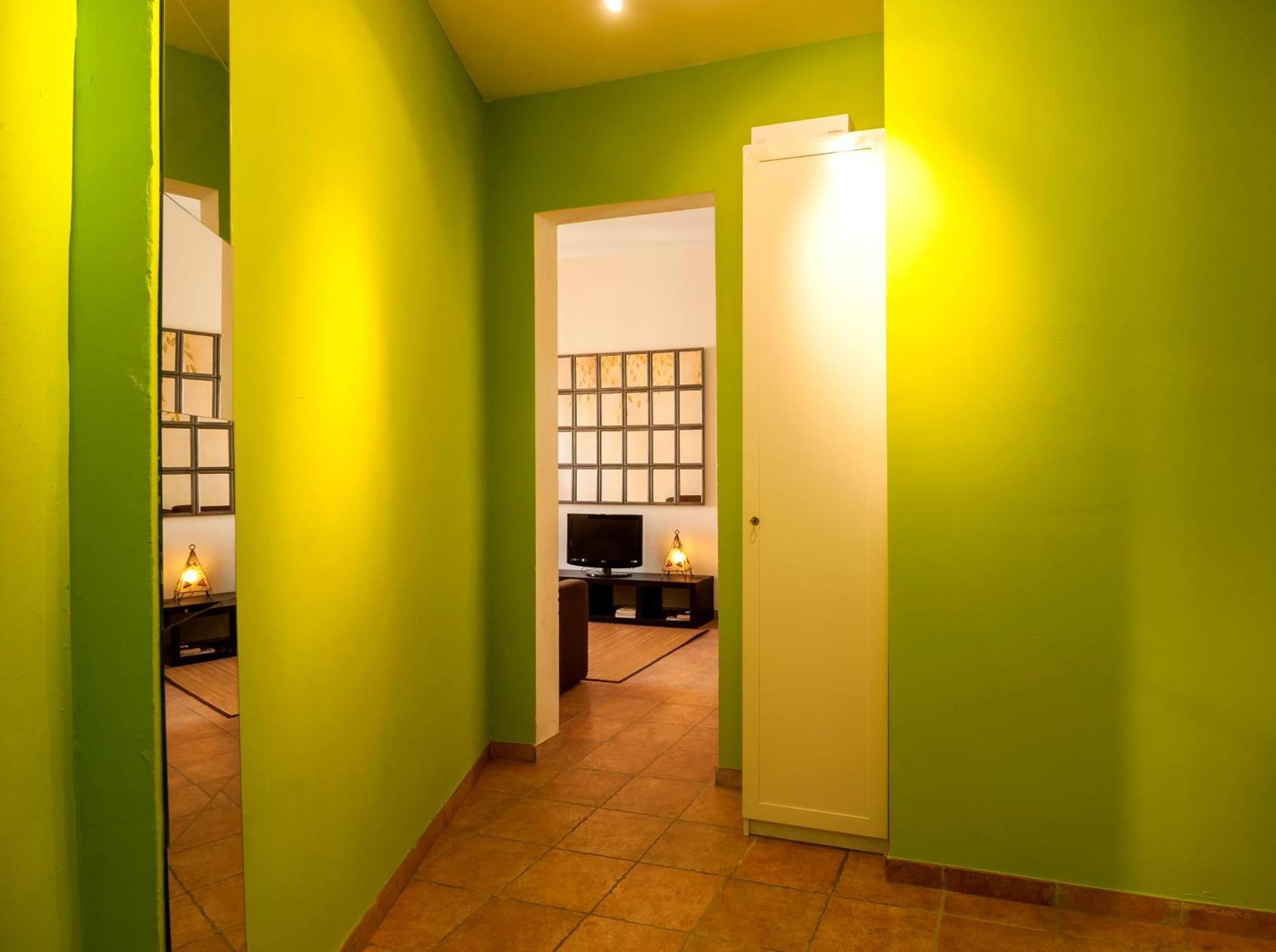 ברצלונה Gaudi Apartment 9 מראה חיצוני תמונה